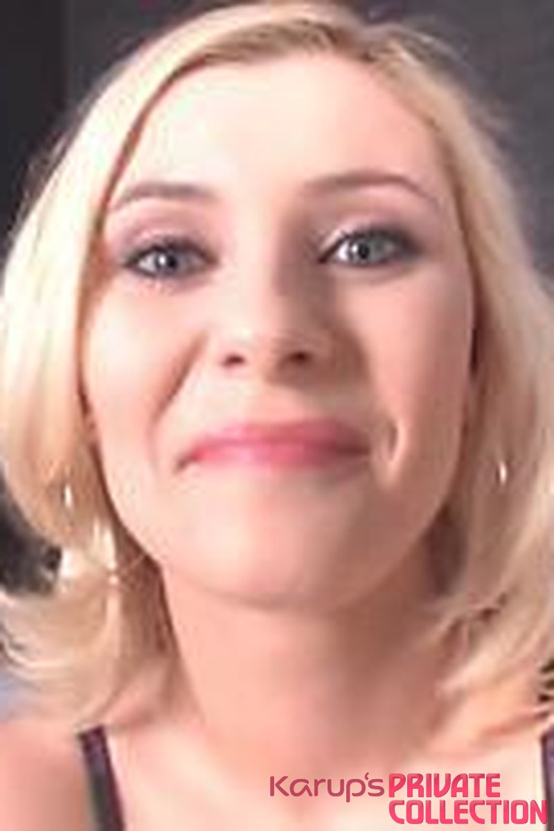 Alexa Mills - Screenshot 1 of 4