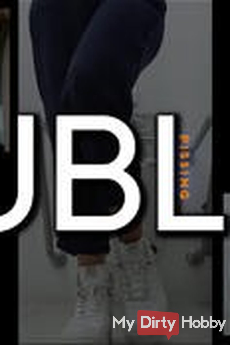 Marking Territory **Public** - Screenshot 1 of 4 - Sylver Rose