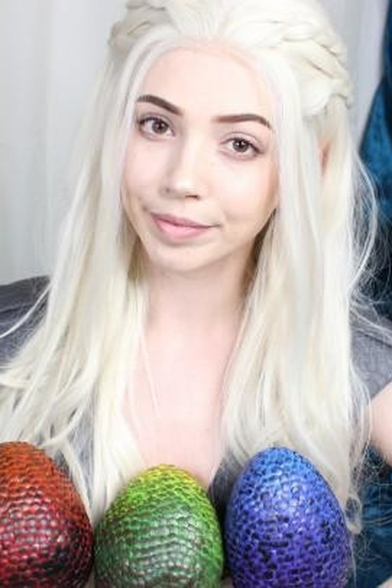 Khaleesi Dragon Breeding - Screenshot 1 of 4 - Cosplay