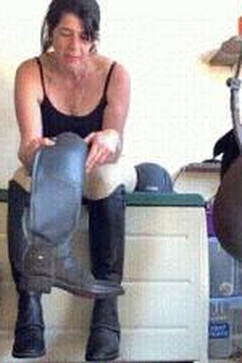 Equestrian Findom - Screenshot 1 of 4 - Boots