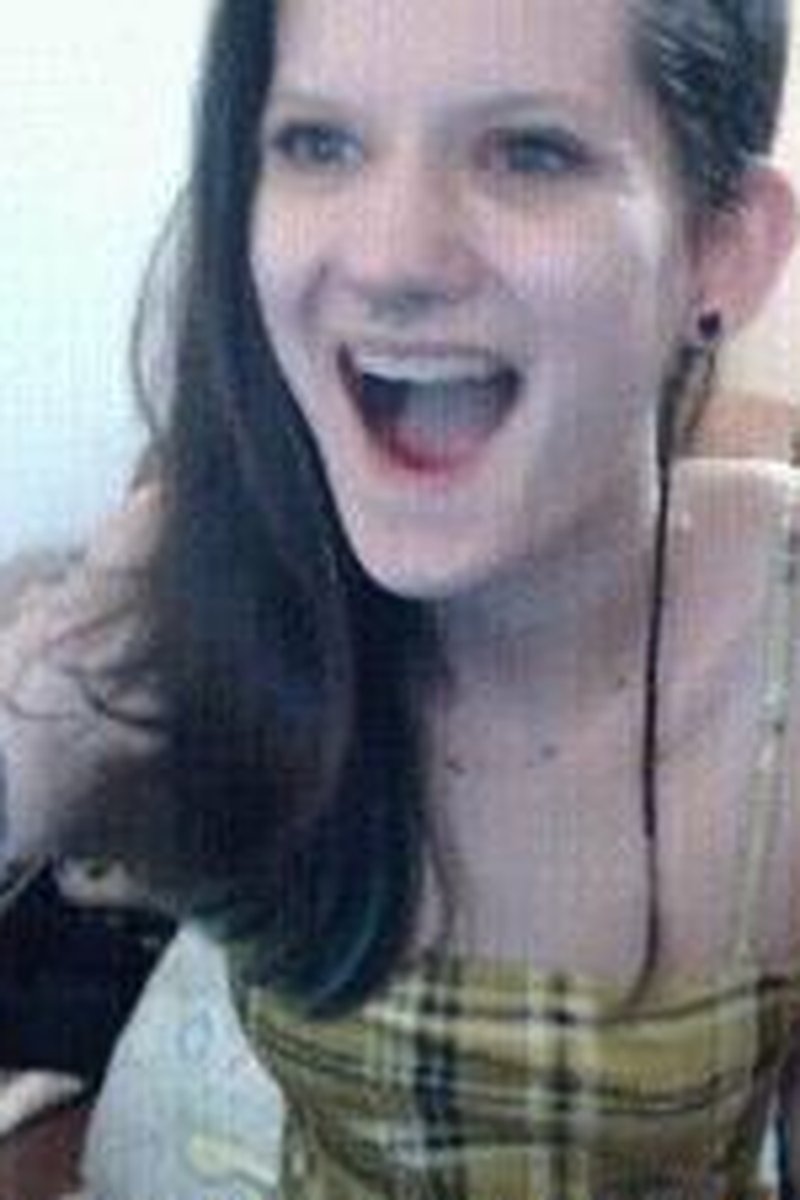 Controlled Live 18 - Screenshot 1 of 4 - Camgirl