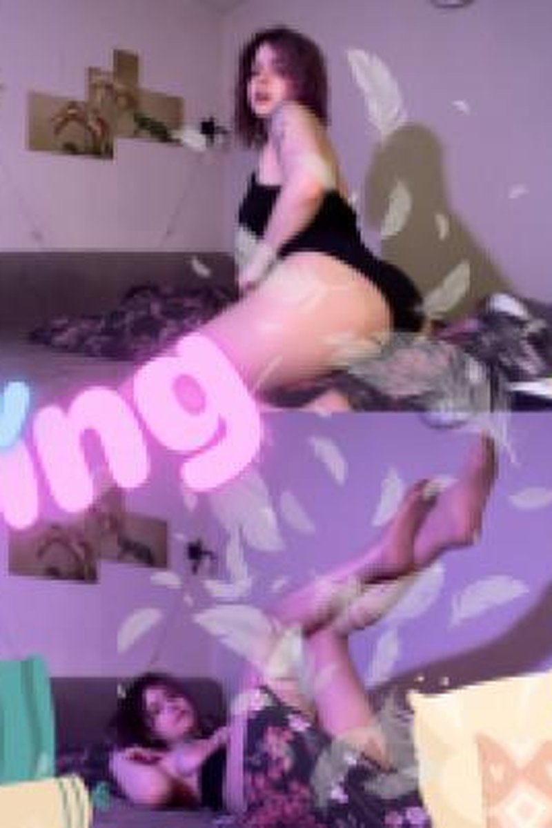 Pillowhumping - Screenshot 1 of 4 - Babes