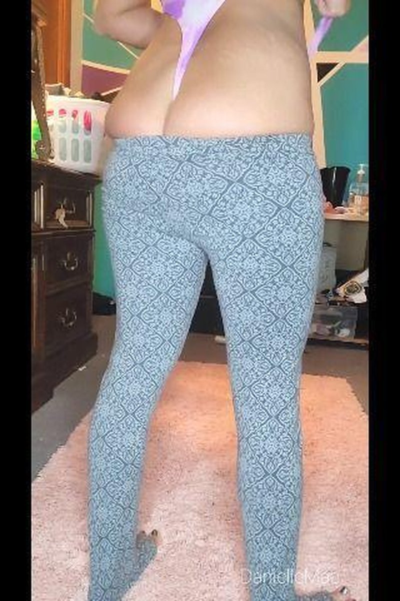 Thong Wedgie Ending With Cum - Screenshot 1 of 4 - Ass Fetish