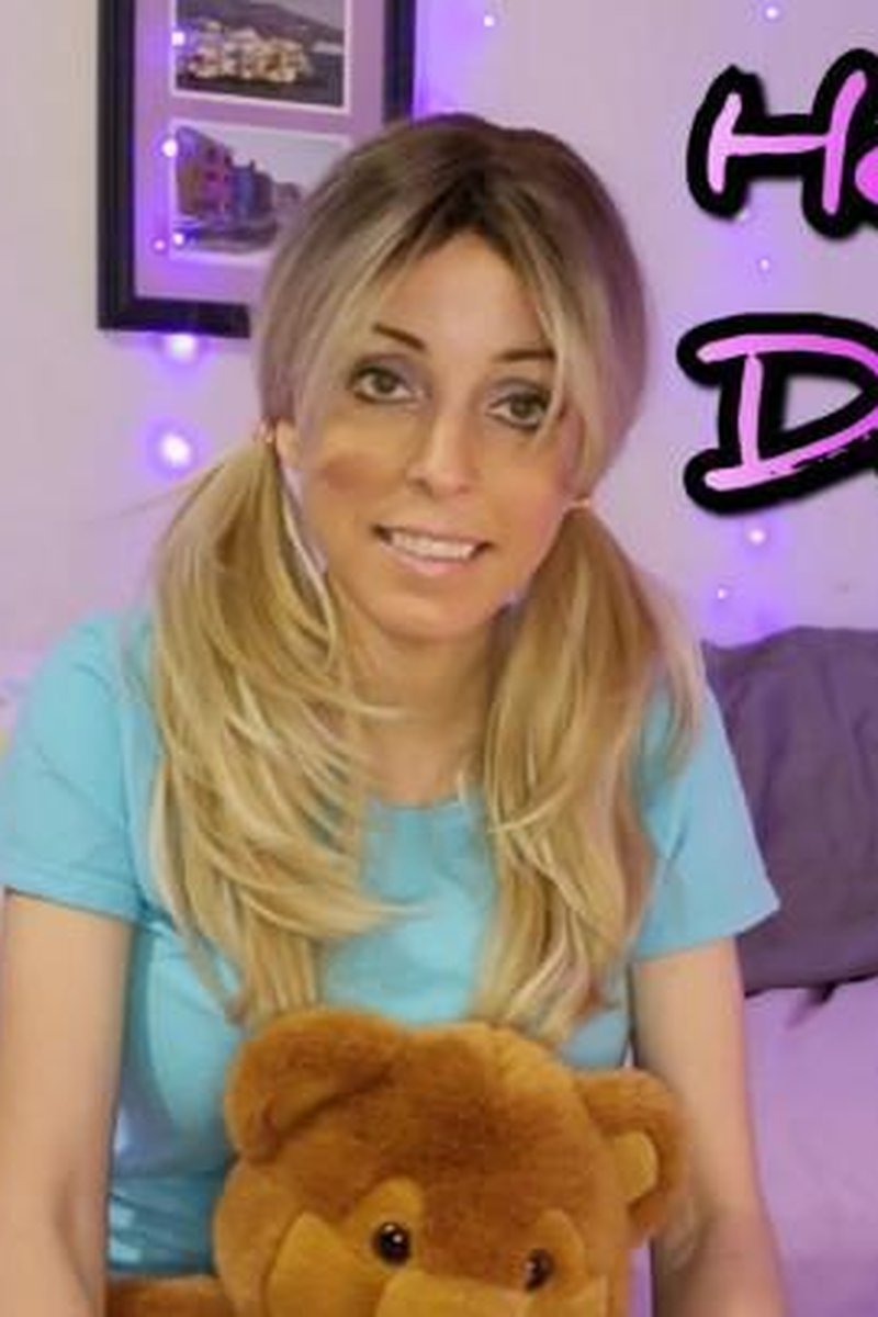 Helping Step-Daddy - Screenshot 1 of 4 - Big Tits