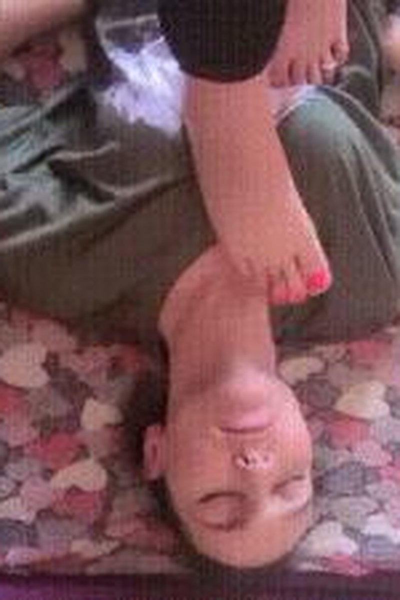 Trample Her! - Screenshot 1 of 4 - Femdom