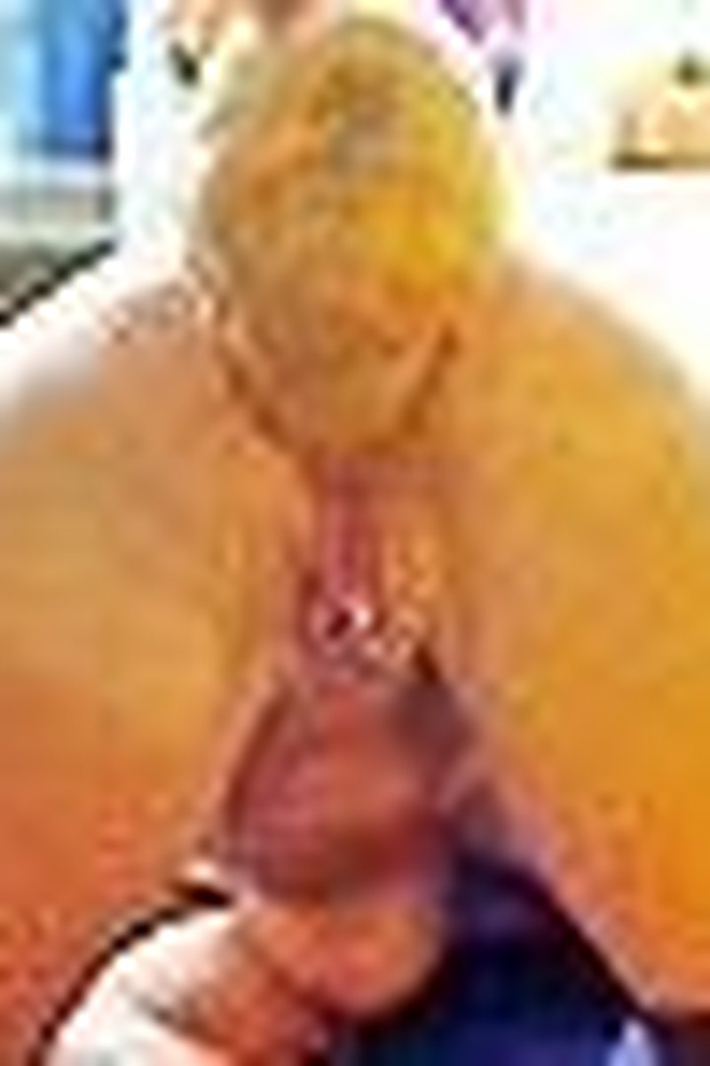 Giant Vegetable Insertions - Screenshot 1 of 4 - Blond Hair