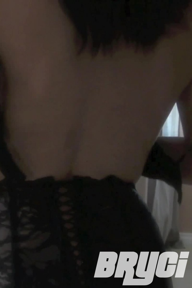 Soft - Screenshot 1 of 4 - Brown Hair