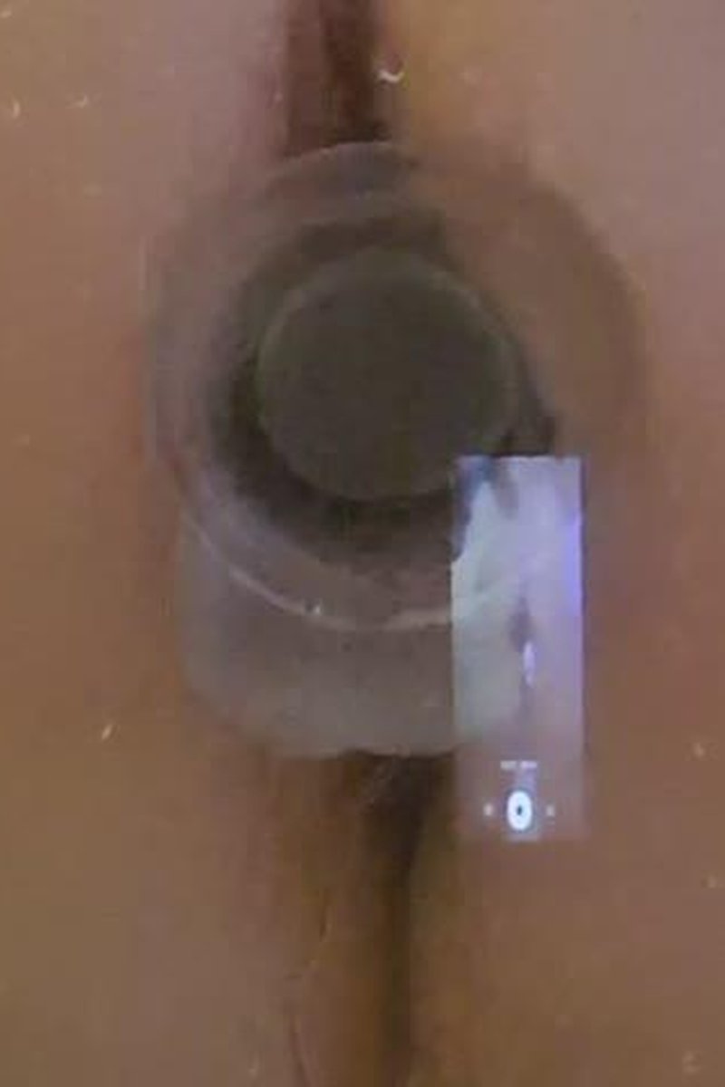 Shower Fun - Screenshot 1 of 4 - Bathroom