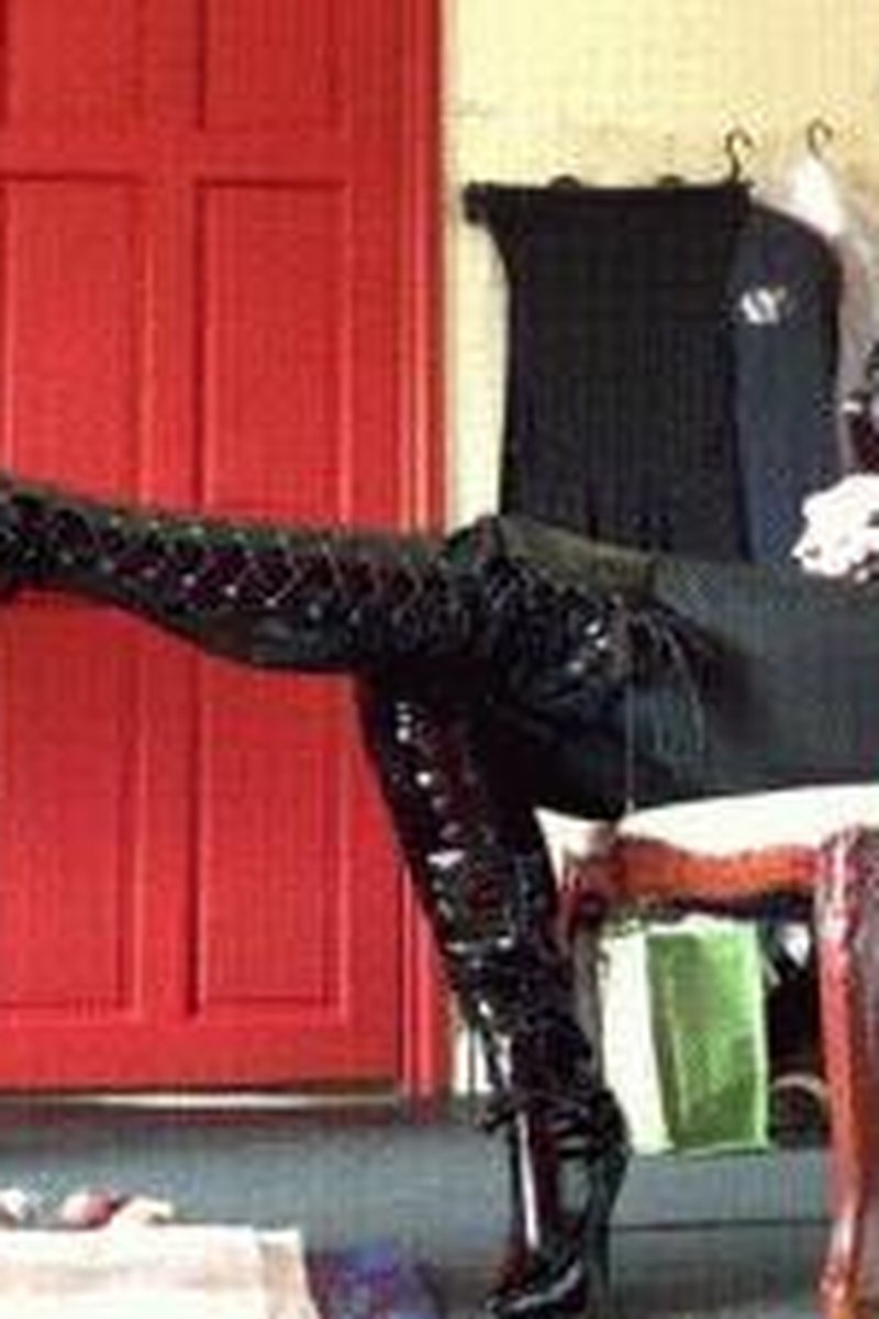 Sploshing & Boot Worship - Screenshot 1 of 4 - BDSM