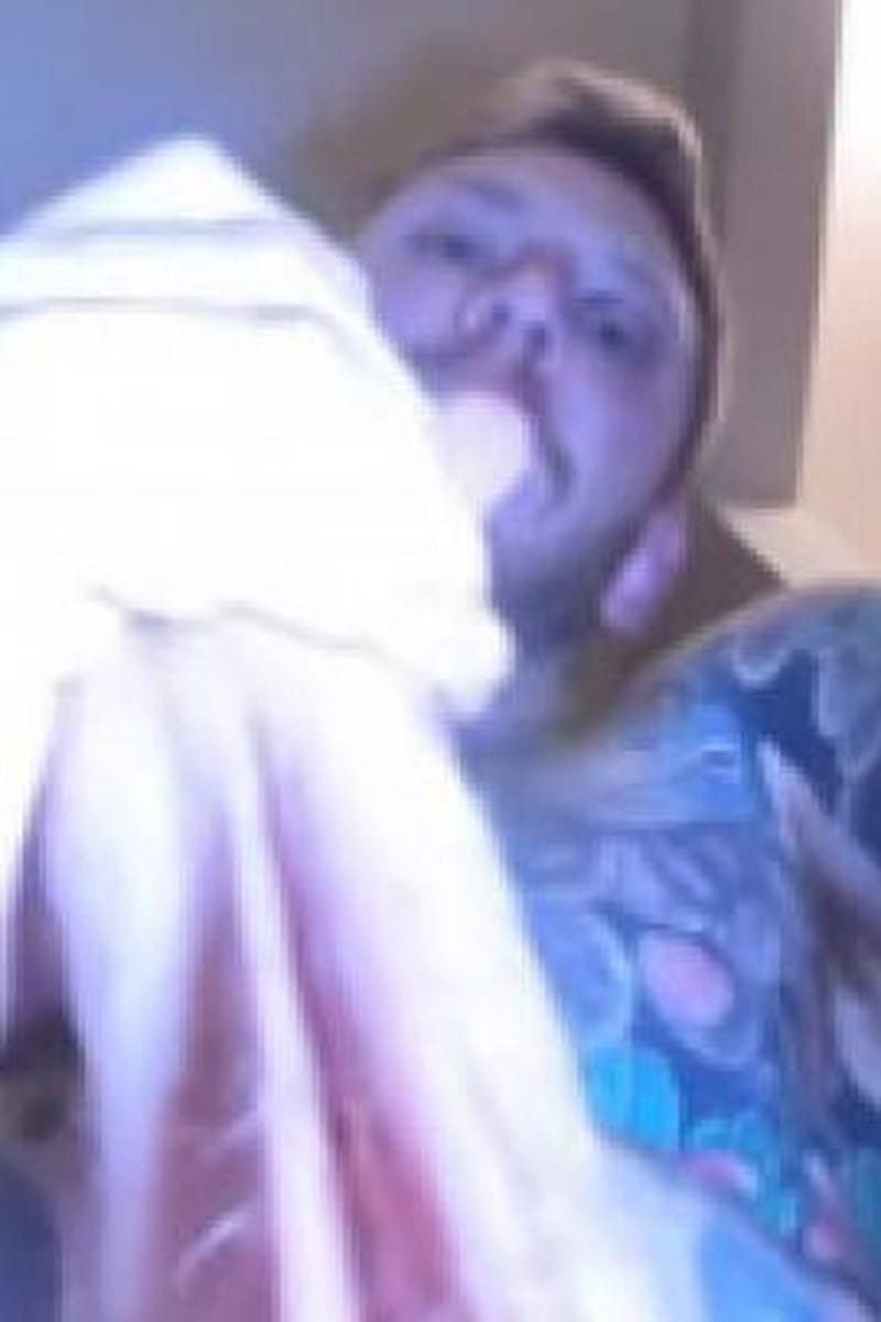 Quick Jerk Session - Screenshot 1 of 4 - Anal