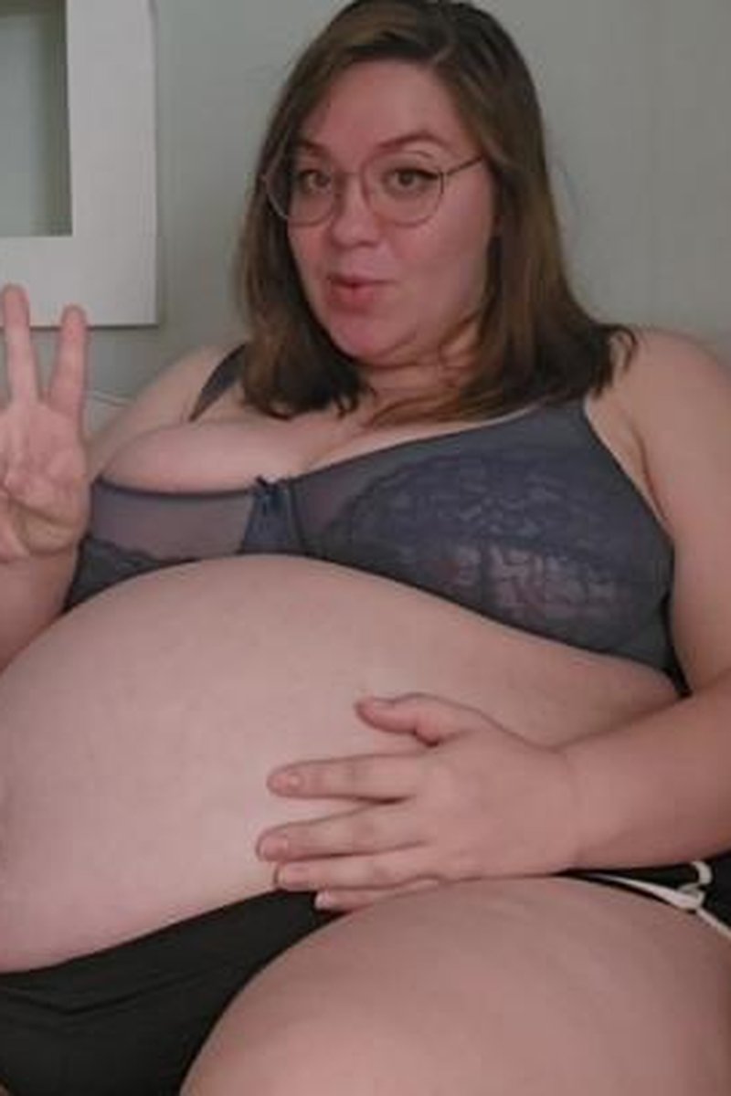 Fat Stud Breeder Interview - Screenshot 1 of 4 - BBW