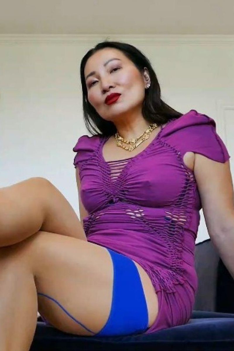 Silk Espionage - Screenshot 1 of 4 - Asian