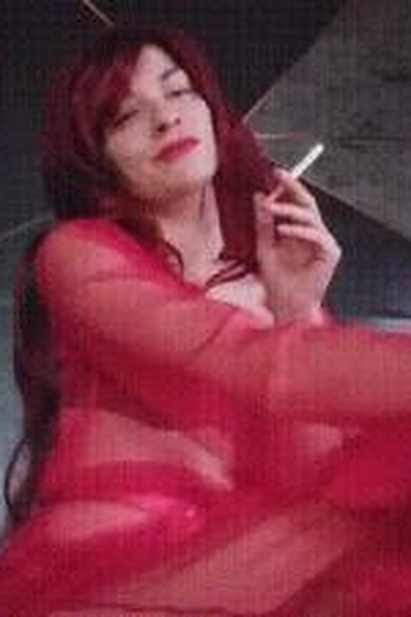 All Red - Screenshot 1 of 4 - Cork Cigarette