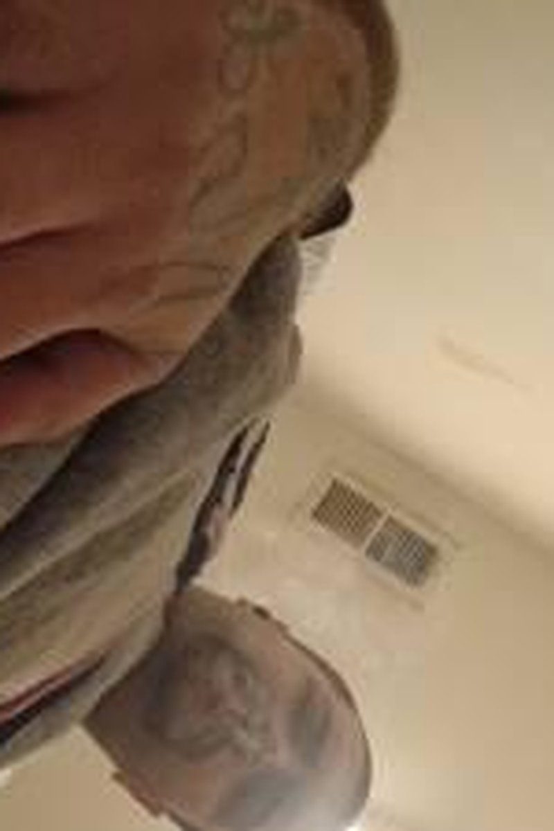 Look At It - Screenshot 1 of 4 - Blowjob