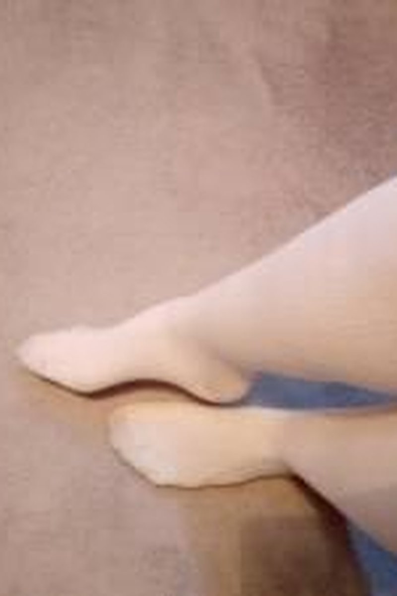 Pull Them Socks Down - Screenshot 1 of 4 - Foot Fetish