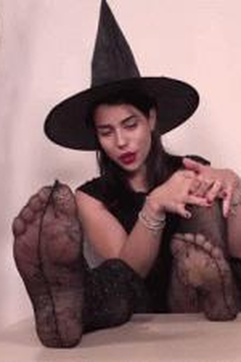 Magic Night (Halloween) - Screenshot 1 of 4 - Fetish