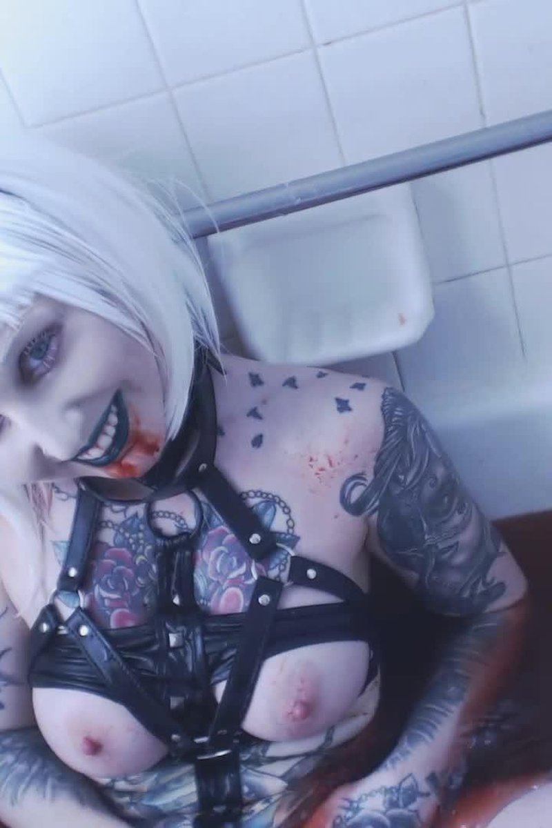 Succubus Bath - Screenshot 1 of 4 - Cosplay