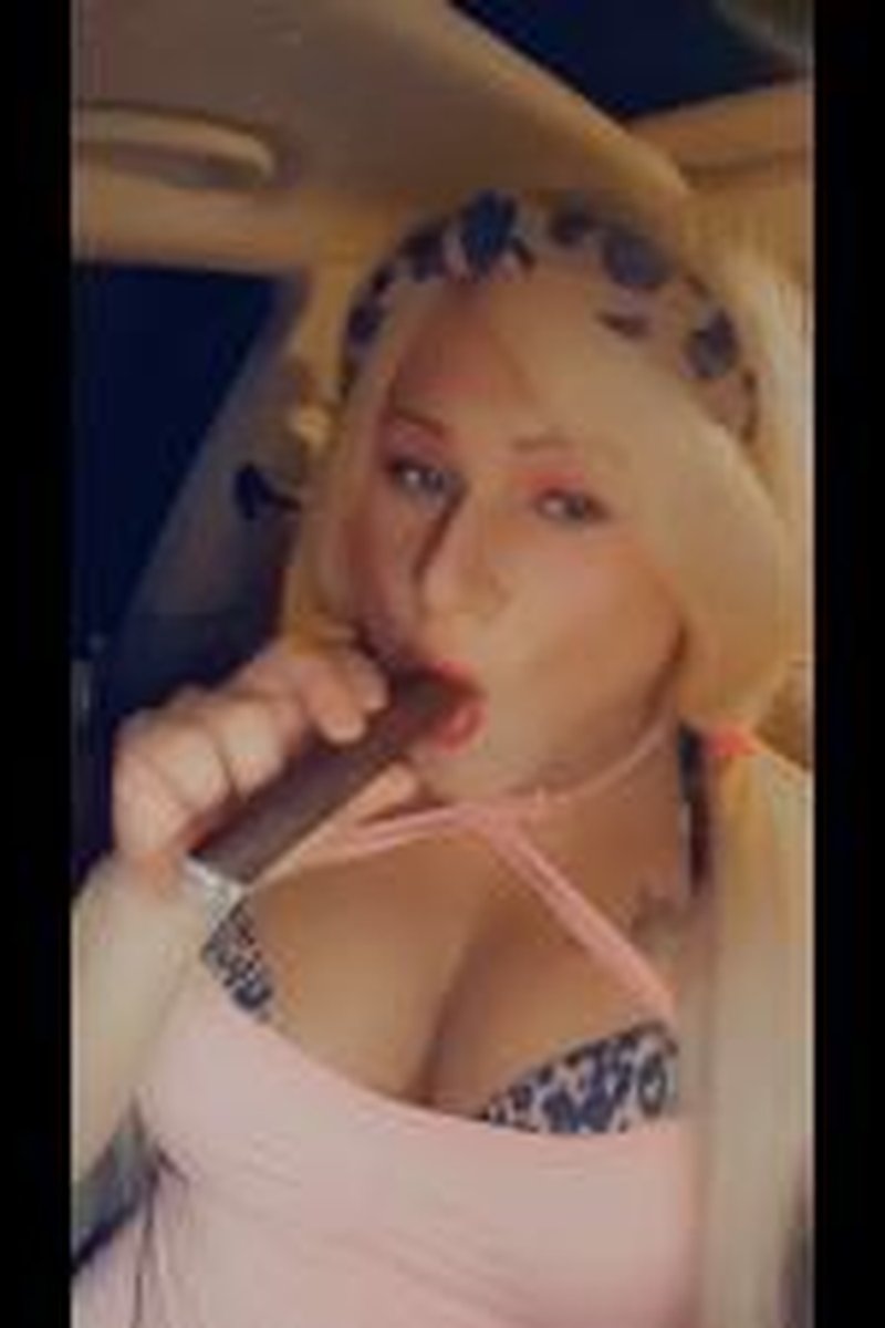 Cigar Time! - Screenshot 1 of 4 - Cock And Ball Torture