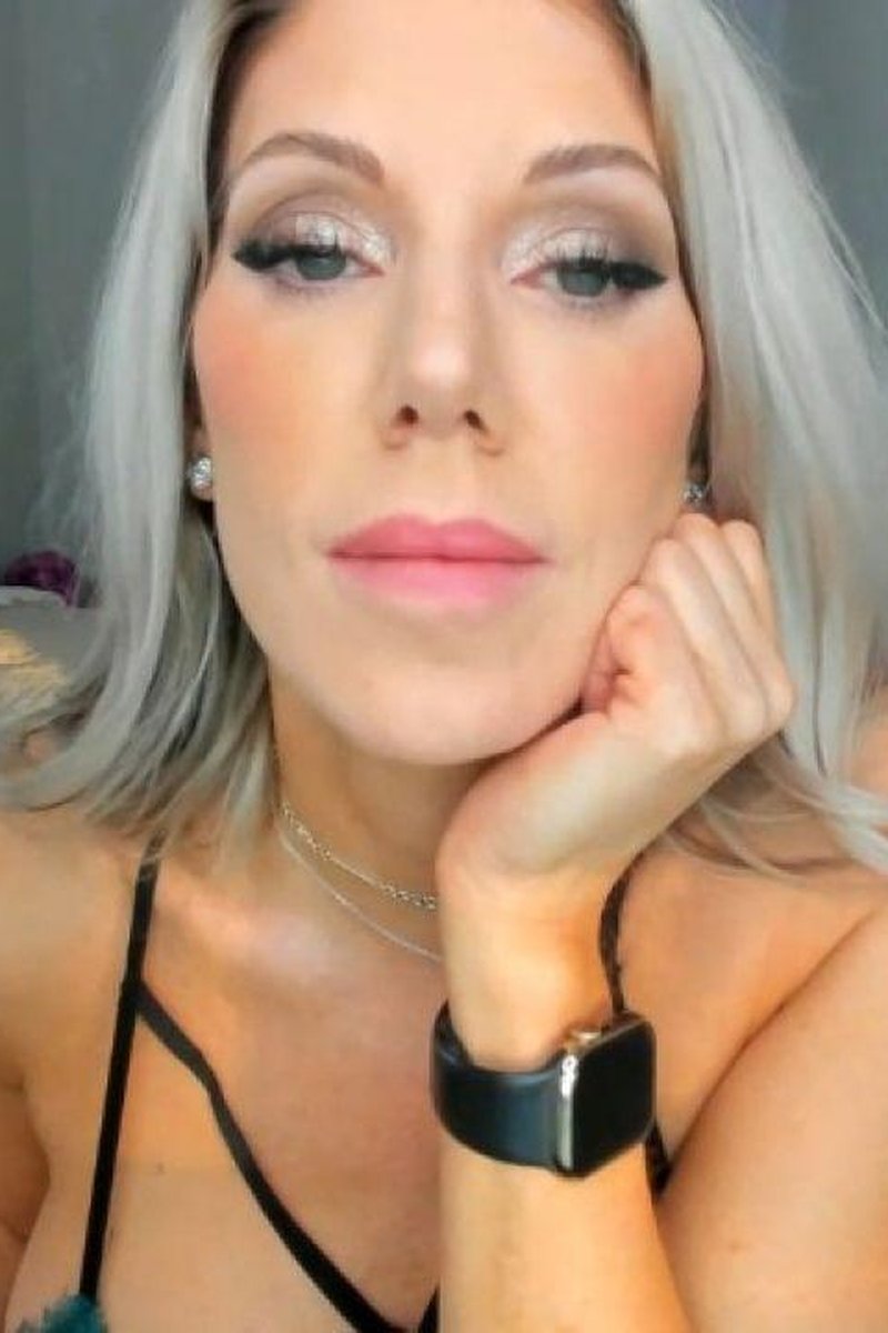 Glen Pvt - Screenshot 1 of 4 - Blonde Hair (Female)