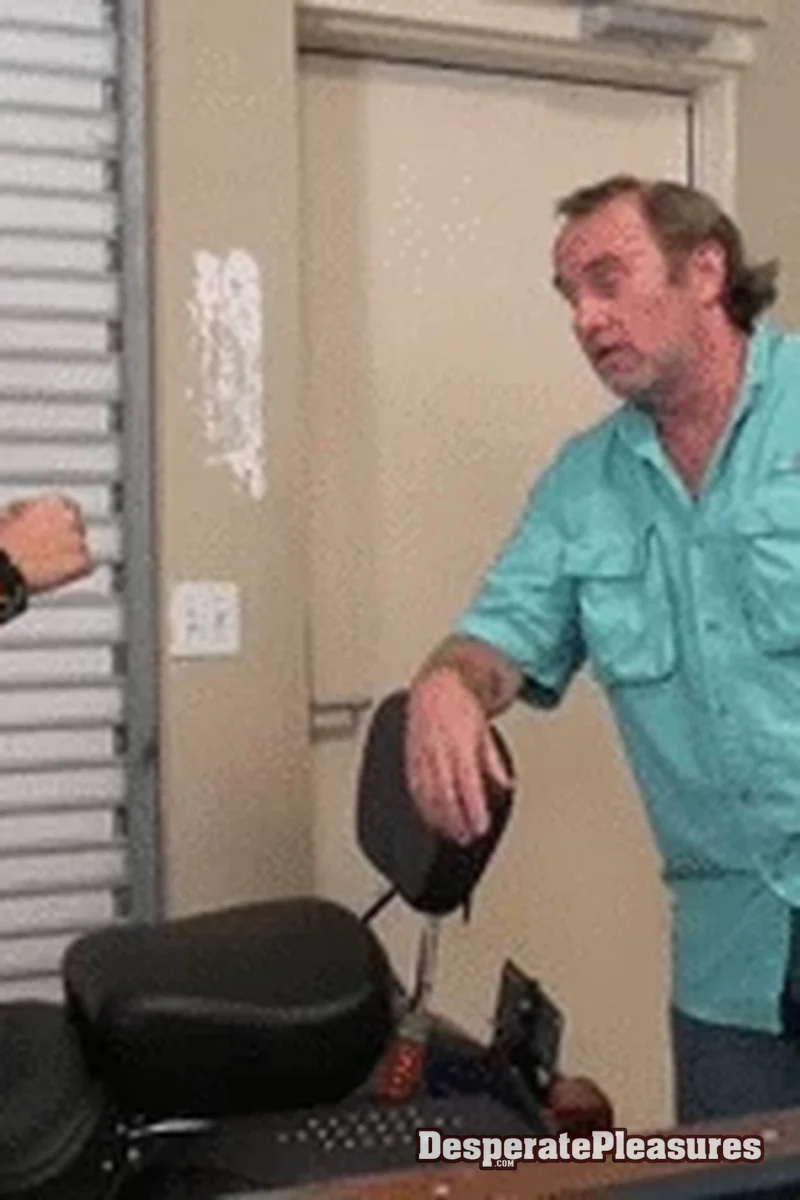 Cheering Stepdaddy Up - Screenshot 1 of 4 - Blowjob