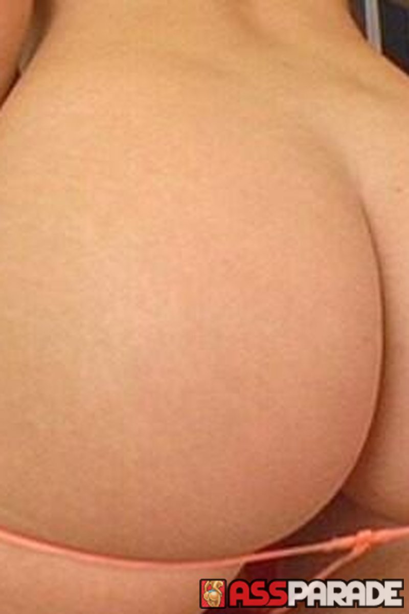 Sweet Cheeks - Screenshot 1 of 4 - Amateur