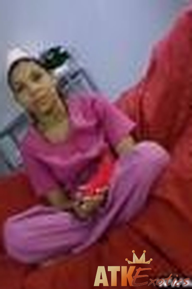 Roshell - Masturbation - Screenshot 1 of 4 - Roshell Ros030