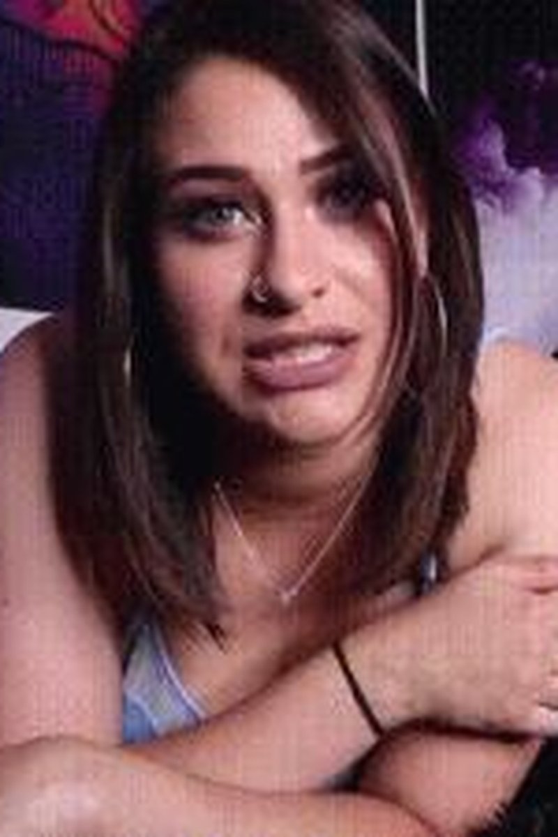 Ruined - Screenshot 1 of 4 - Bitch