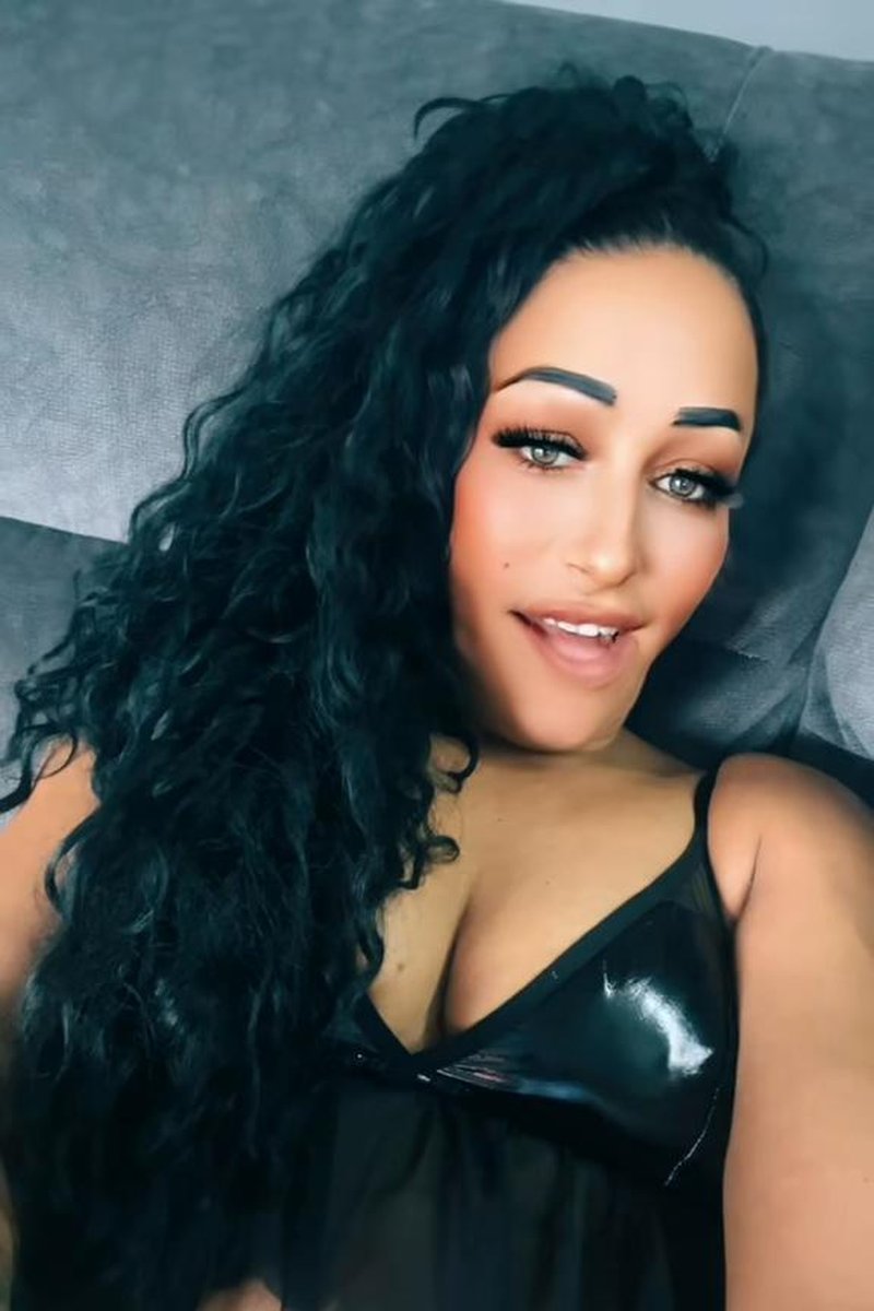 Leather Bra - Screenshot 1 of 4 - Breast Abuse