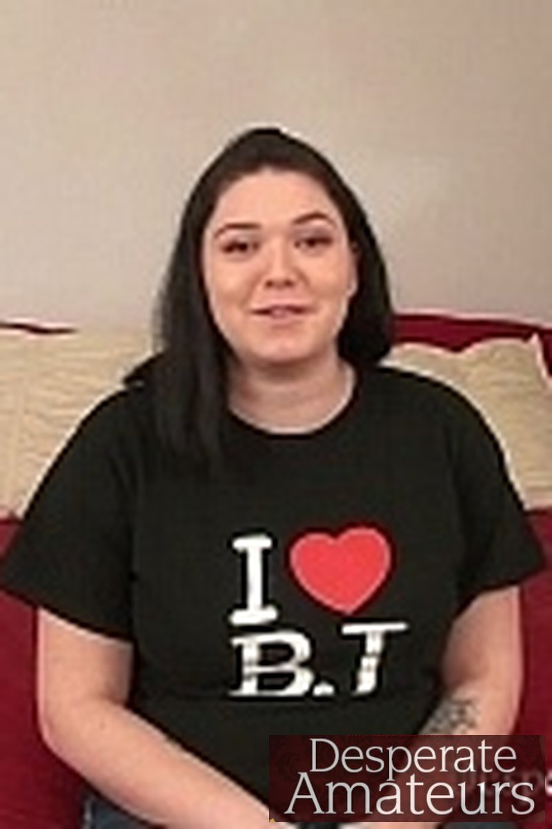 Kelli Returns - Screenshot 1 of 4 - Brown Hair