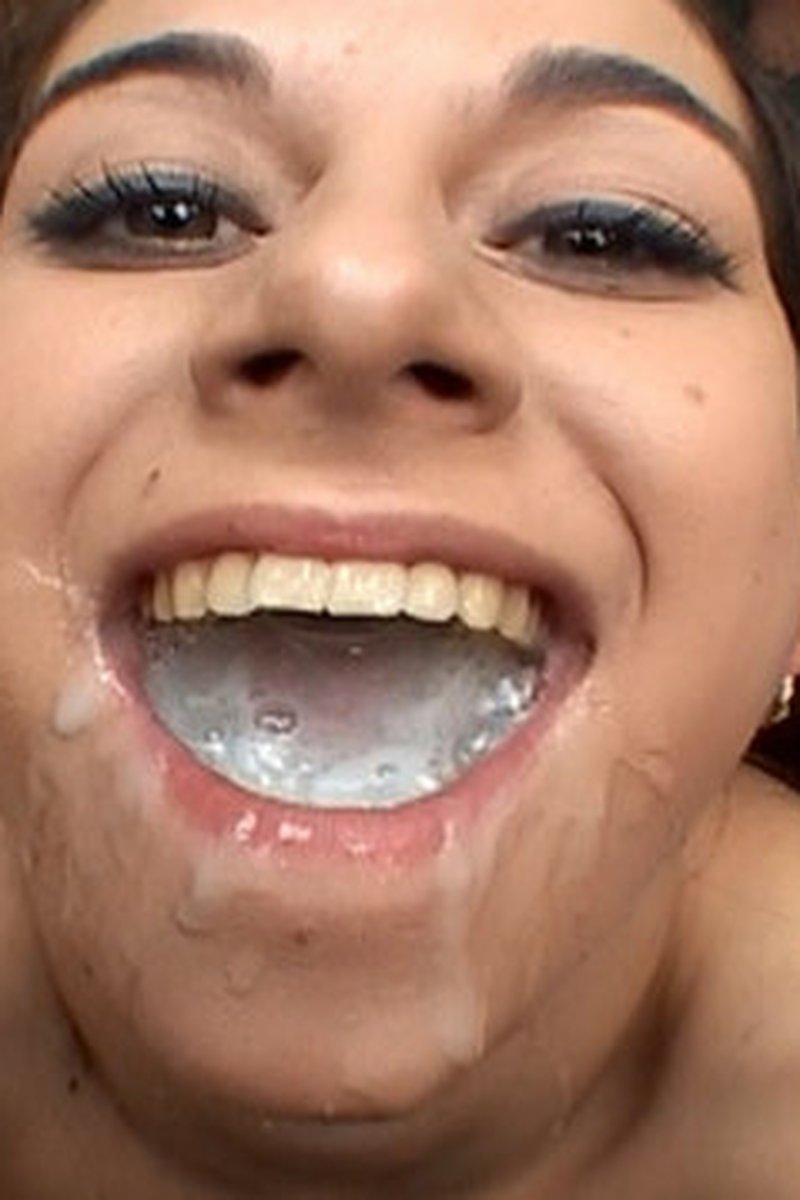 Jackie Ashe - Screenshot 1 of 4 - Blowjob