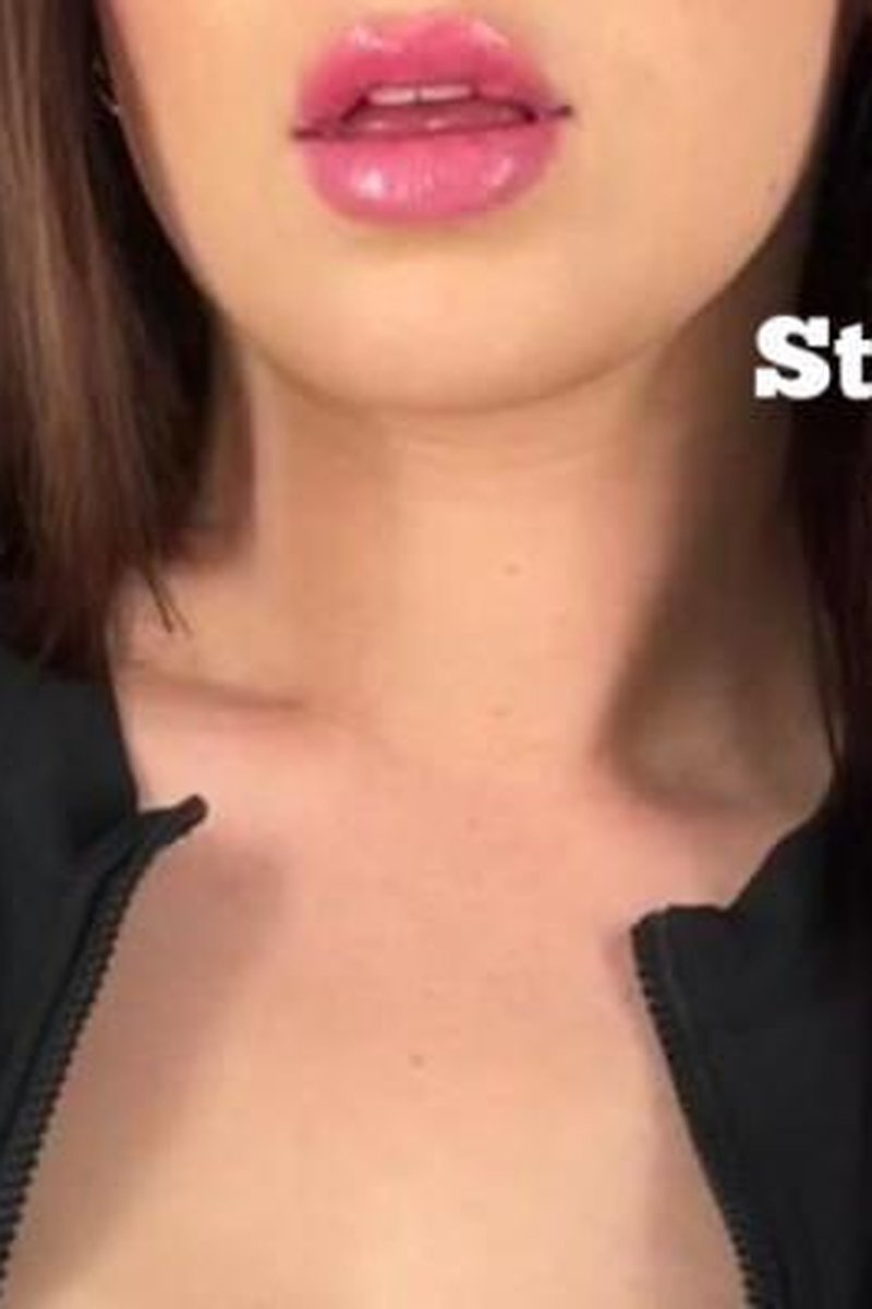 Stroke For Me JOI - Screenshot 1 of 4 - Body Worship