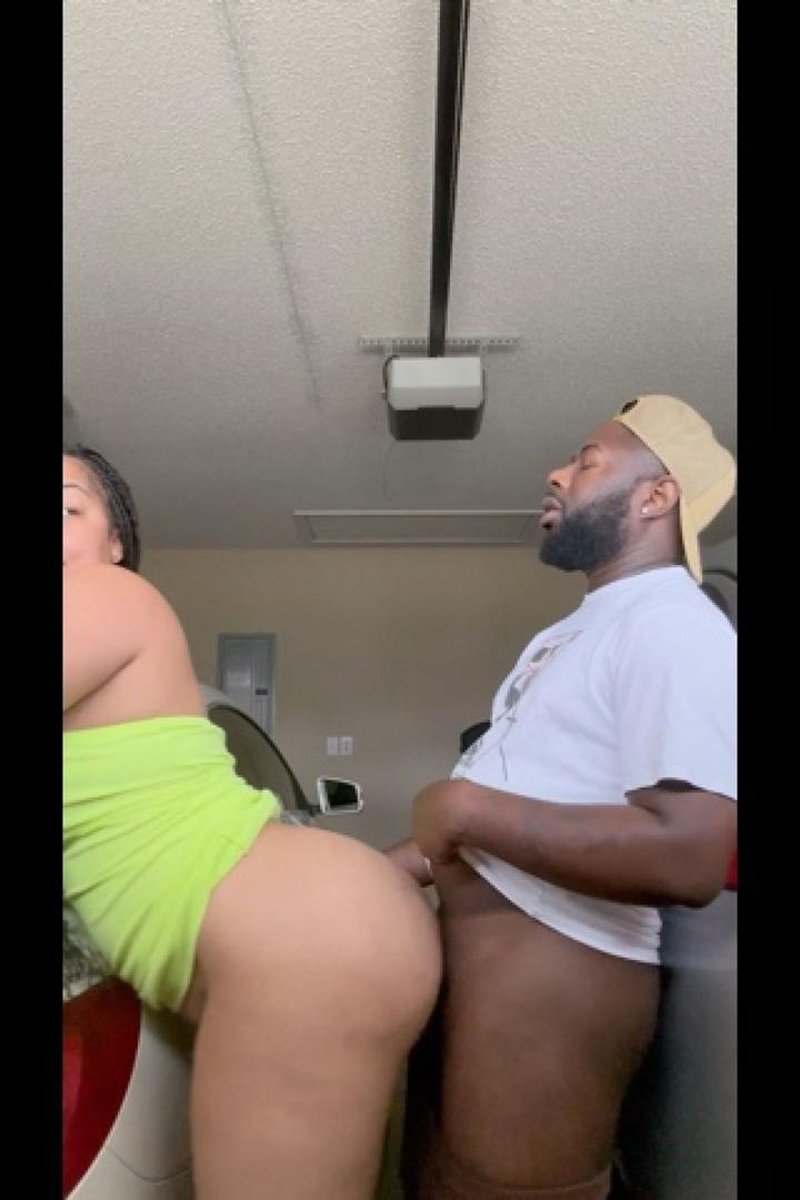 Garage Backshots - Screenshot 1 of 4 - Ass Fetish