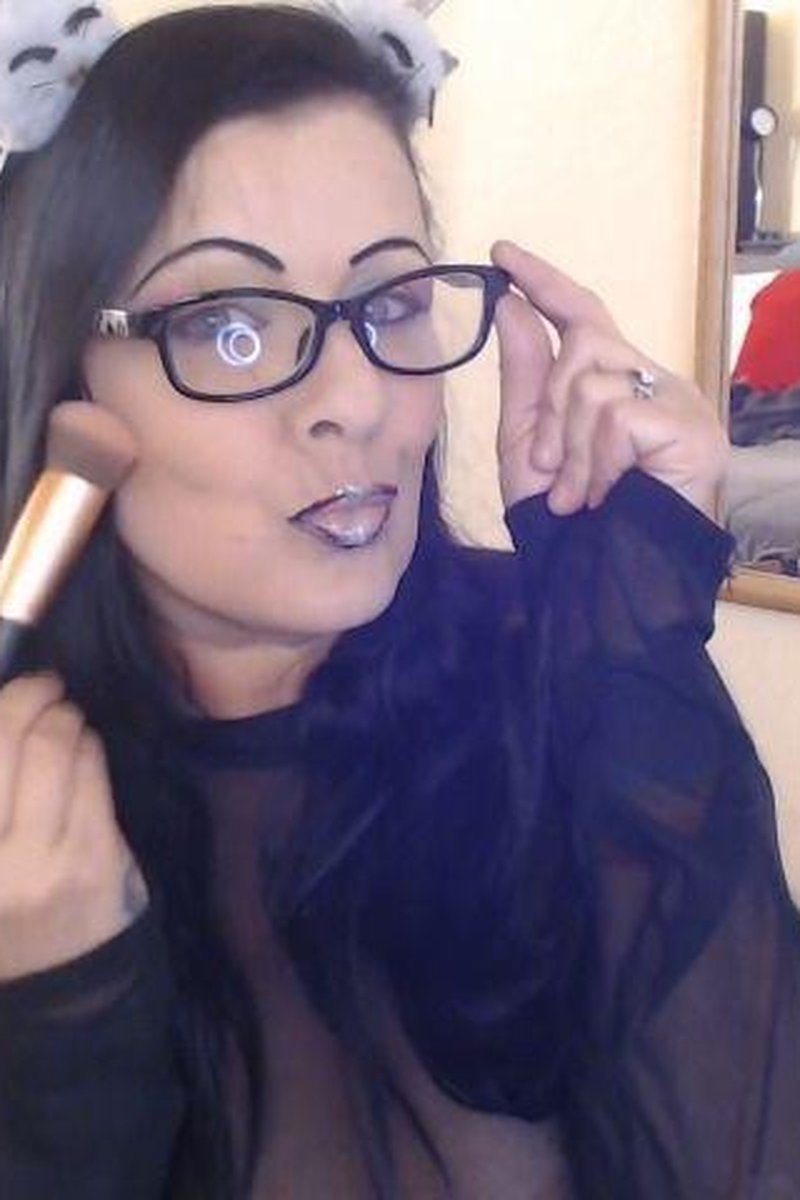 Pride Makeup Perfect Shadow - Screenshot 1 of 4 - Eyeshadow