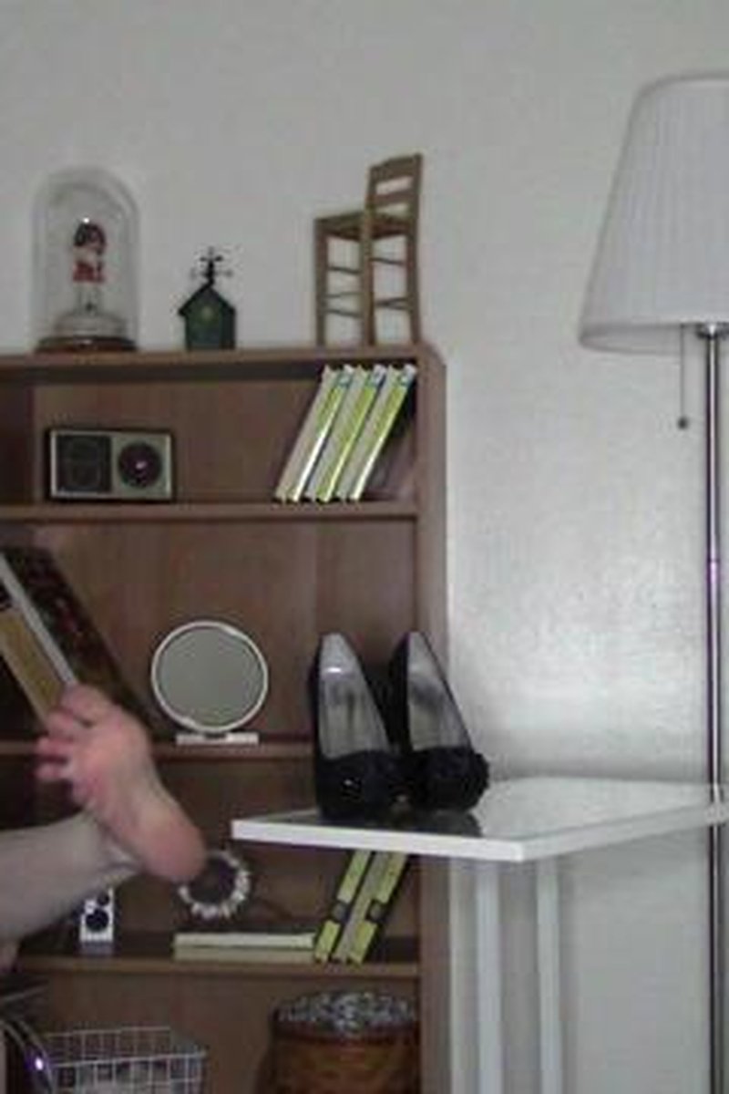 Teasing The Wallet - Screenshot 1 of 4 - Bitch