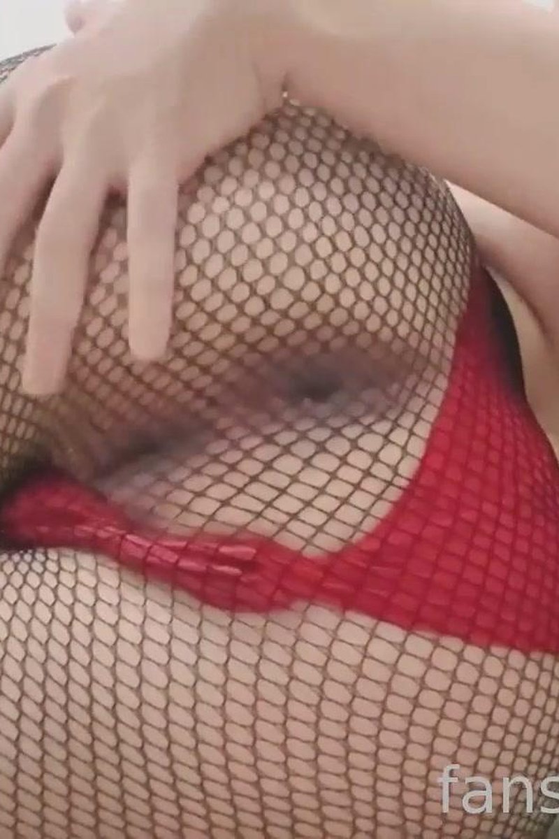 Help Me Rip Them, Please - Screenshot 1 of 4 - Nofacebaby
