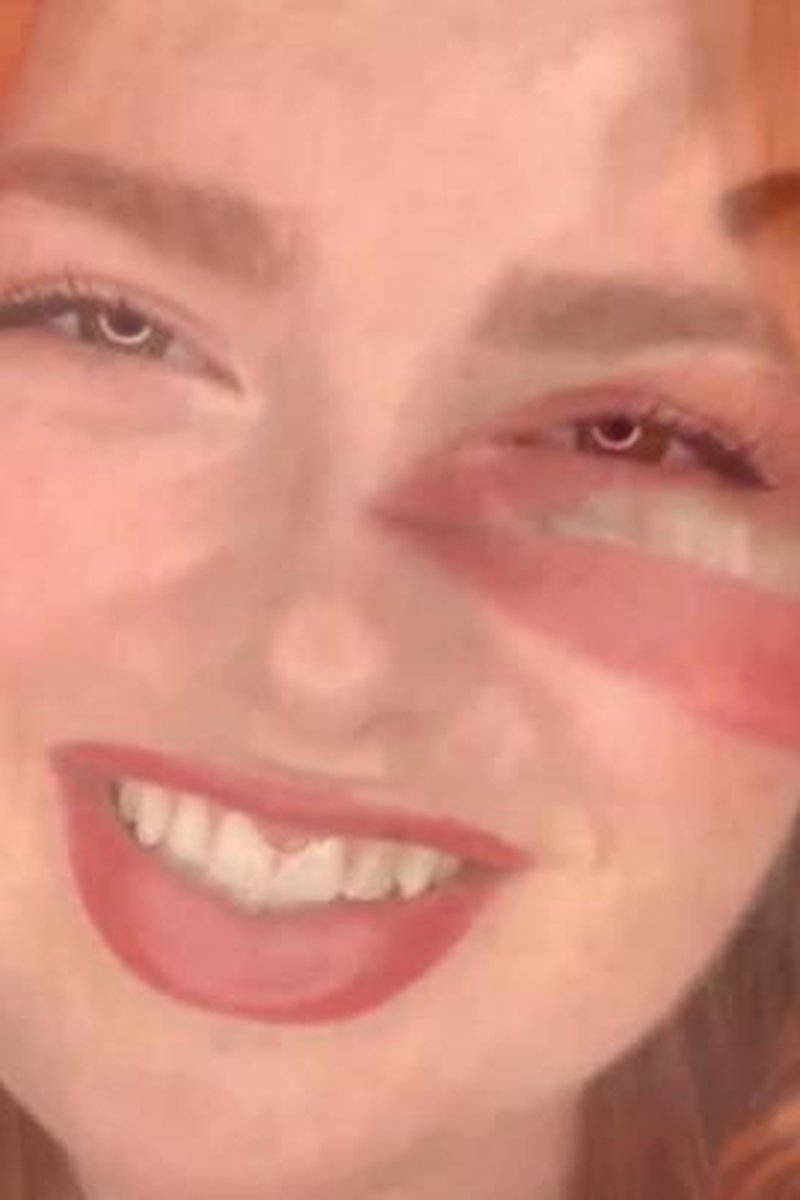 Red Lips - Screenshot 1 of 4 - Face Fetish