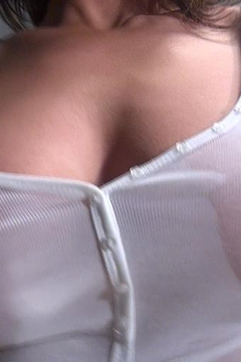 Wet Tee - Screenshot 1 of 4 - Amateur