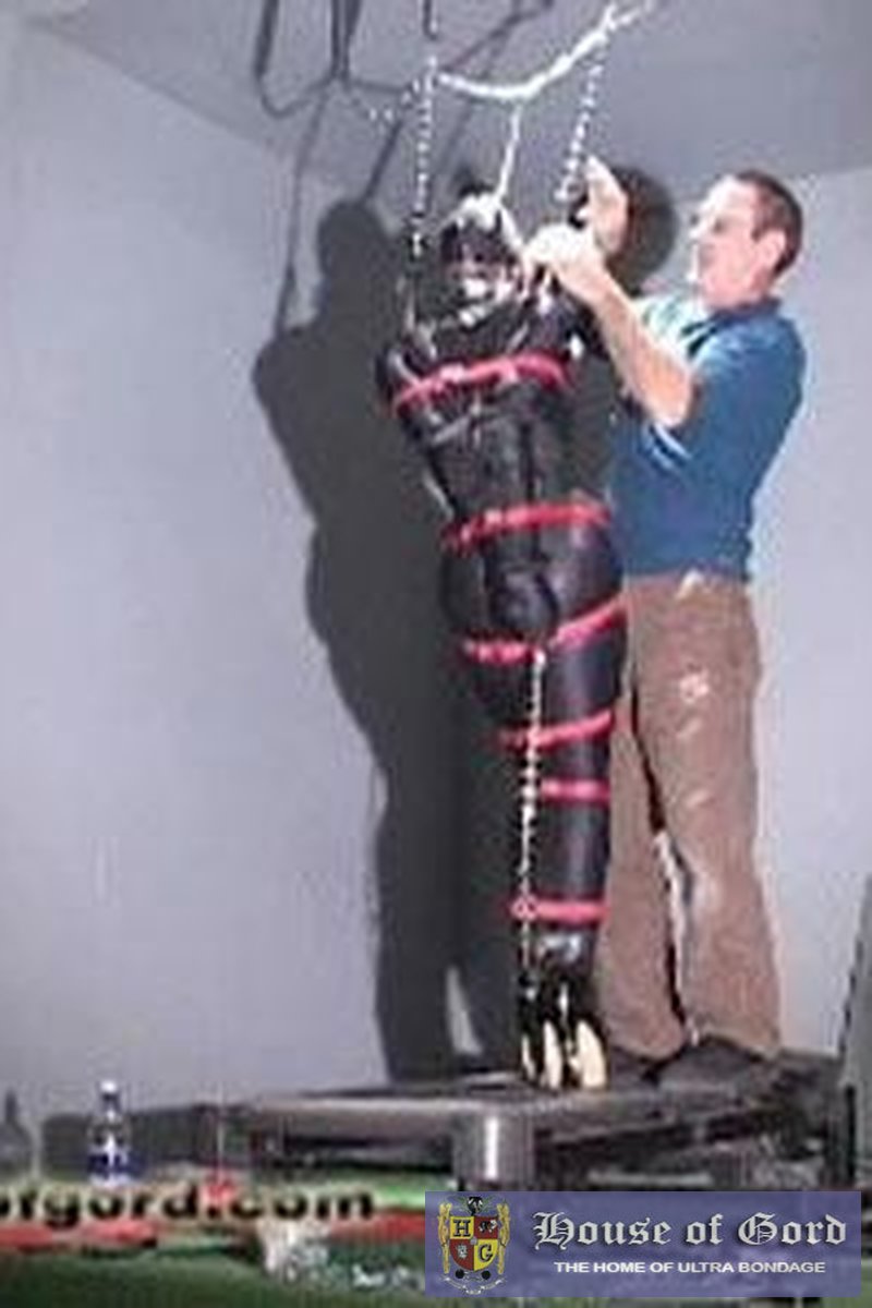 Treadmill Torment - Screenshot 1 of 4 - Armbinder