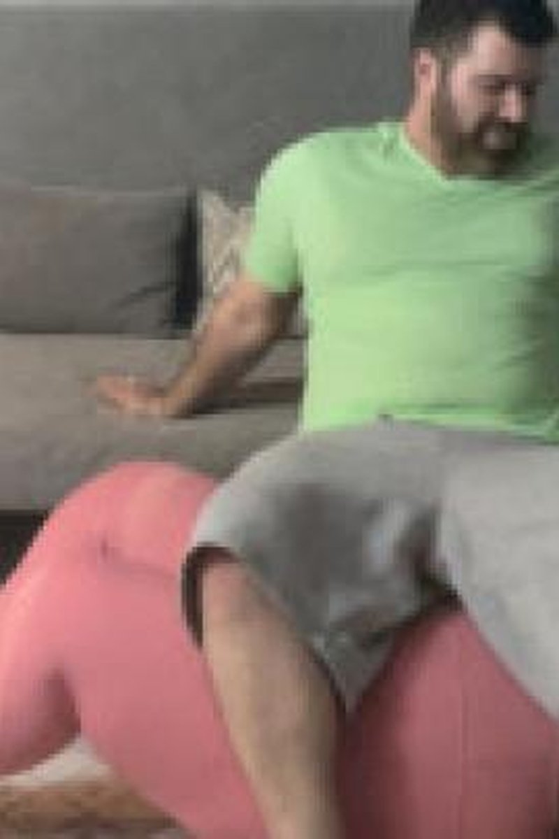 Britt Gets Squashed - Screenshot 1 of 4 - BBW