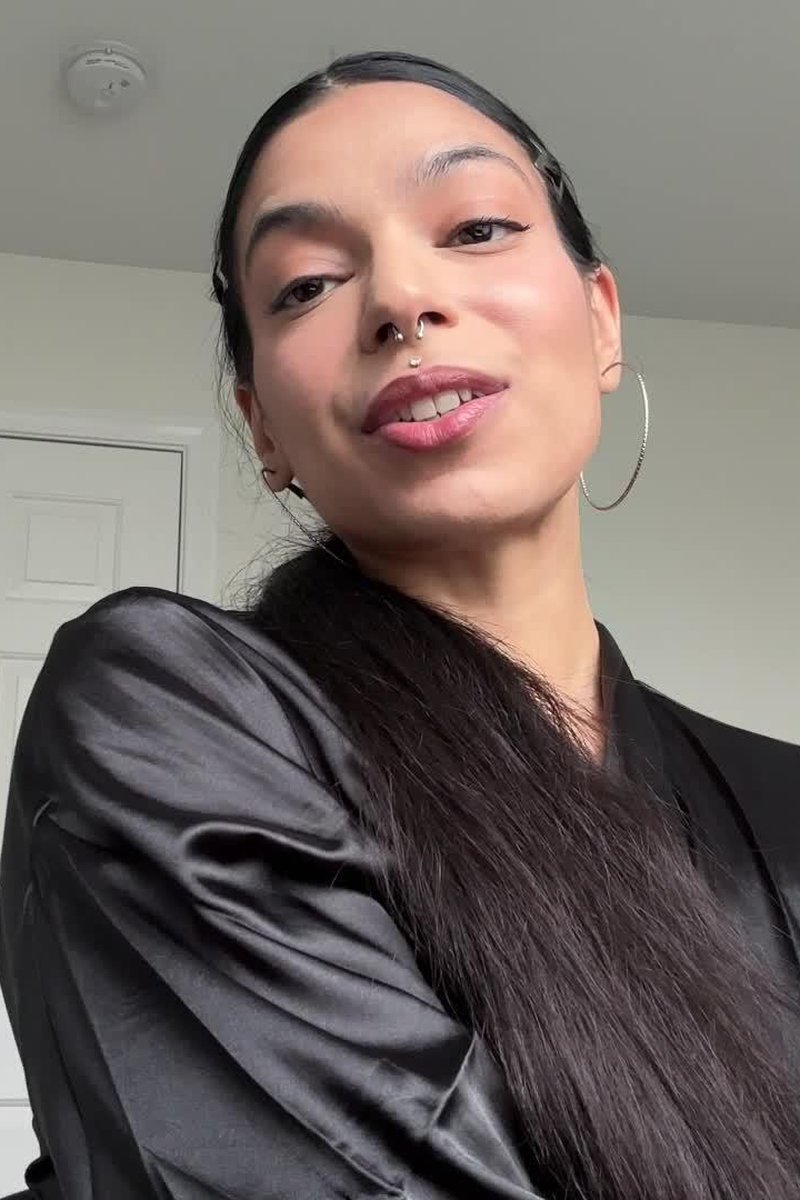 Calling All Alphas - Screenshot 1 of 4 - Bisexual