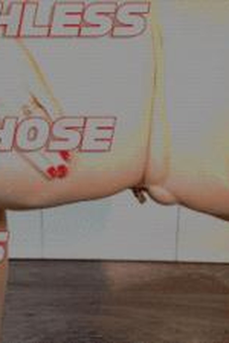 Crotchless Tights Pantyhose Squats - Screenshot 1 of 4 - Fitness Fetish