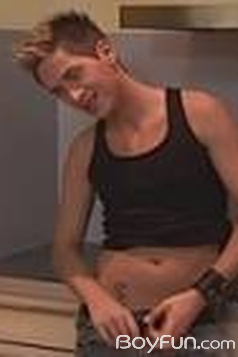 Mikey - Screenshot 1 of 4 - Gay