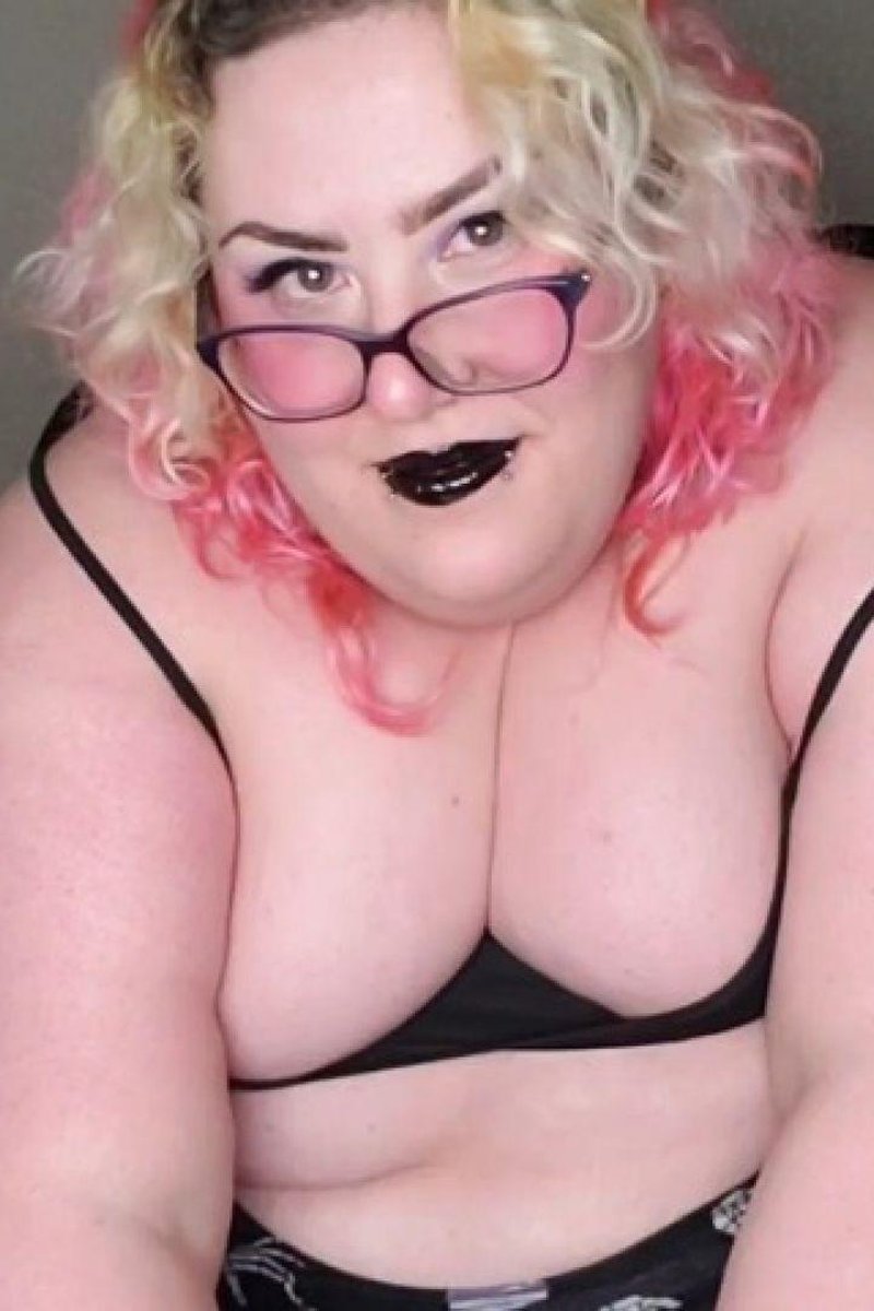 Goth BBW JOI - Screenshot 1 of 4 - Amateur