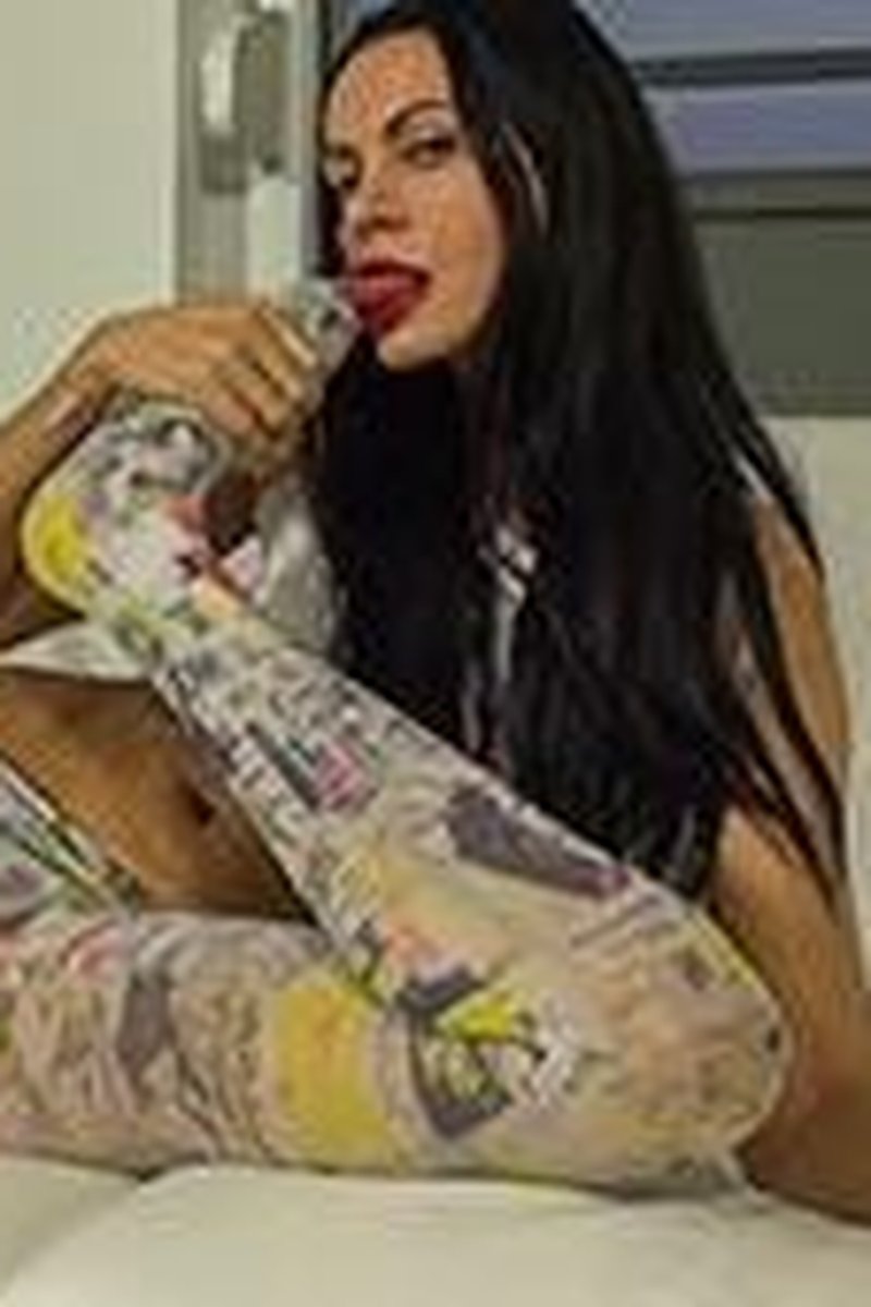 Comic Hose - Screenshot 1 of 4 - Foot Fetish