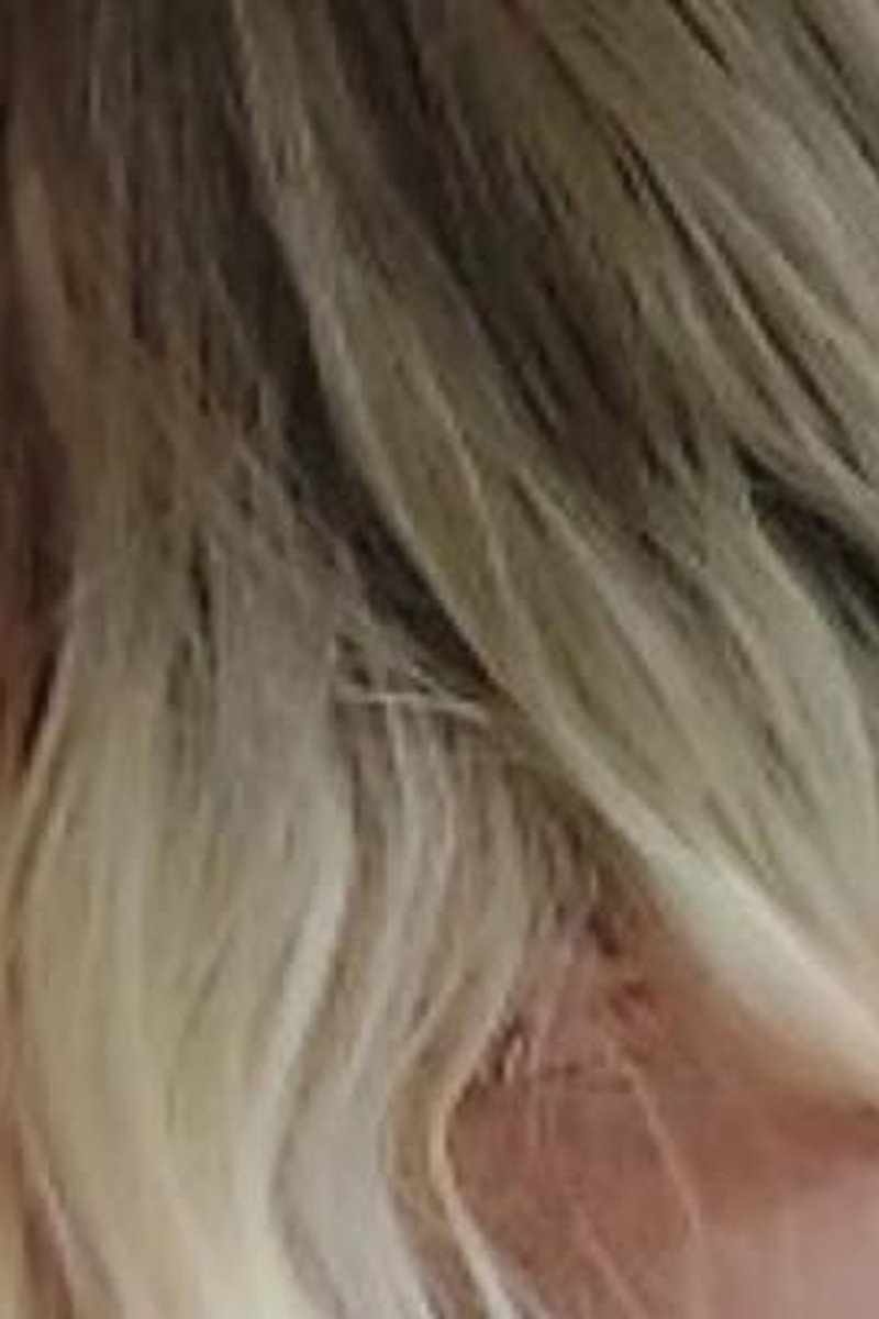 Lipjob - Screenshot 1 of 4 - Blowjob