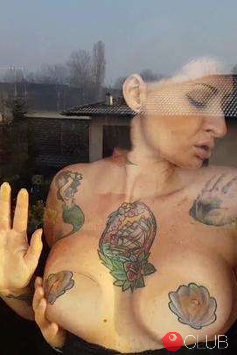 A Fucking Awakening - Screenshot 1 of 4 - Lady Muffin