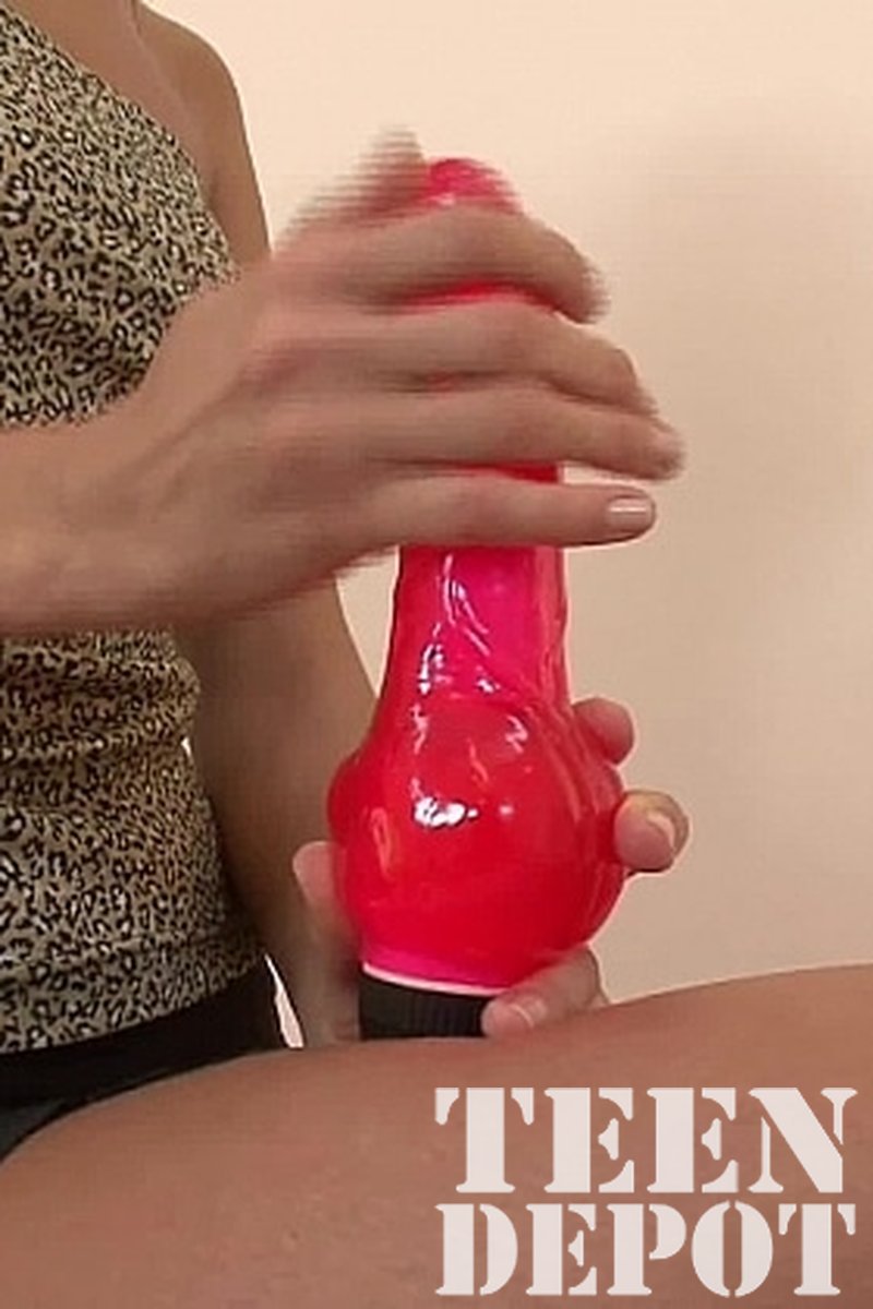 Tina - Screenshot 1 of 4 - Teen (18-22)