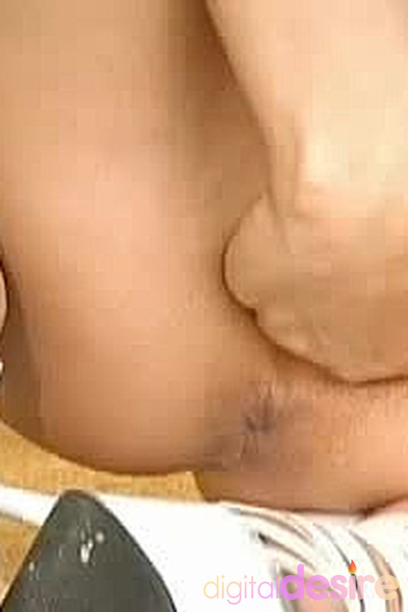 Monica Temptem - Screenshot 1 of 4 - Blond Hair