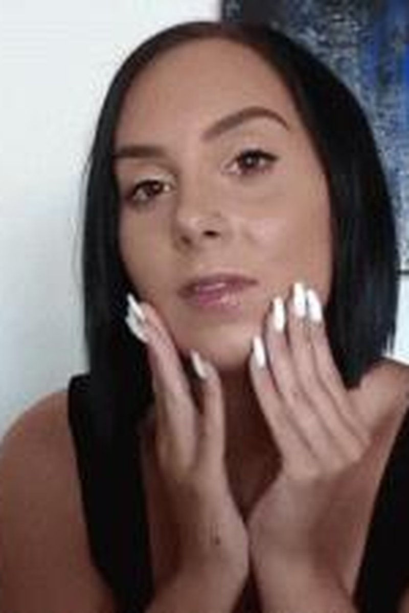 Erotic Hand Modelling - Screenshot 1 of 4 - Erotica