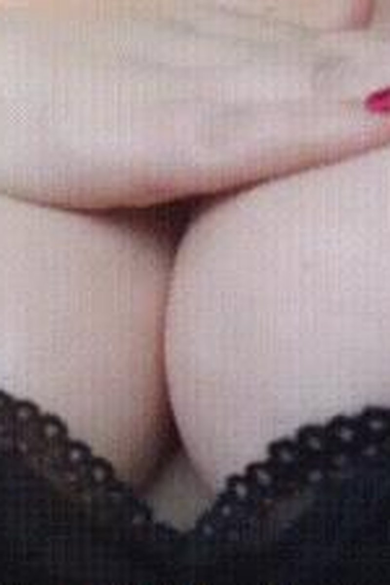 Oiled Tits - Screenshot 1 of 4 - BBW